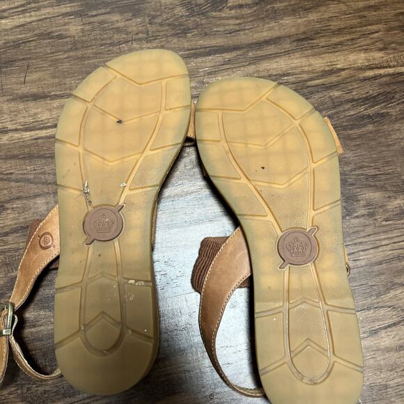 BORN LEATHER SANDALS WOMEN SZ 9M TUSAYAN FLAT BUCKLE BACK STRAP LEATHER ELASTIC - Picture 6 of 6